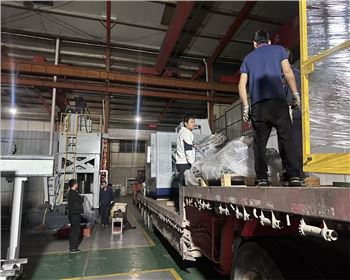 給泰國合作客戶發(fā)貨現(xiàn)場